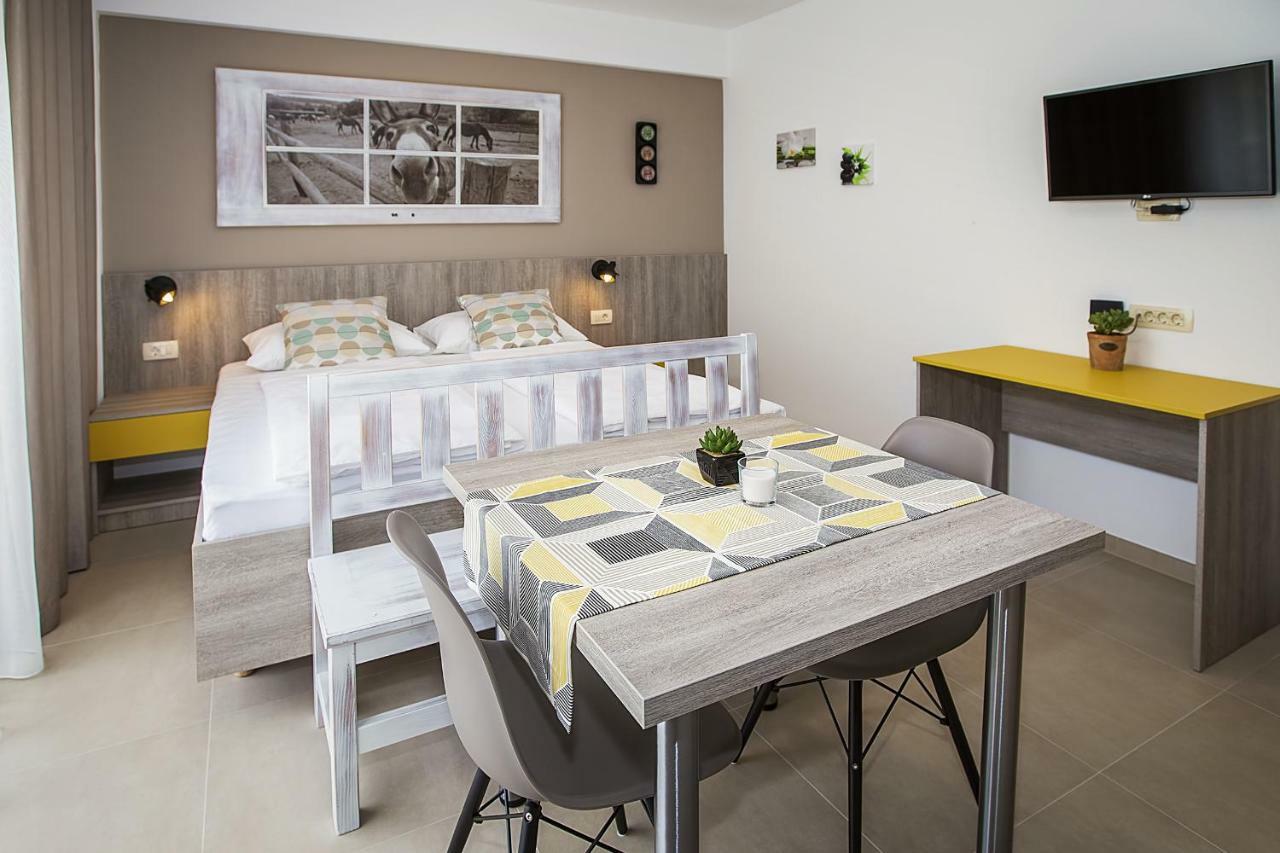 Apartments Capic Niko باشْكا المظهر الخارجي الصورة