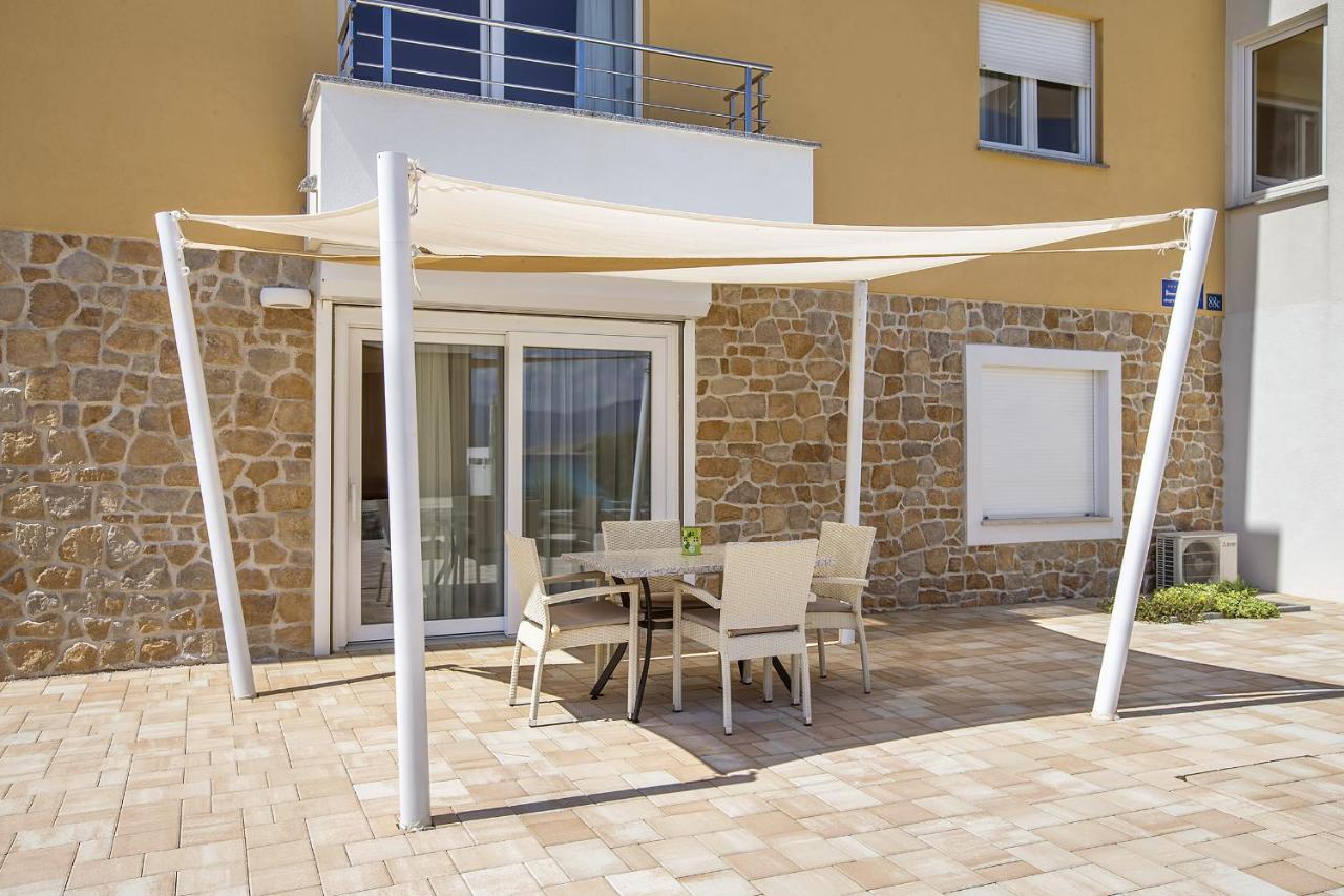Apartments Capic Niko باشْكا المظهر الخارجي الصورة